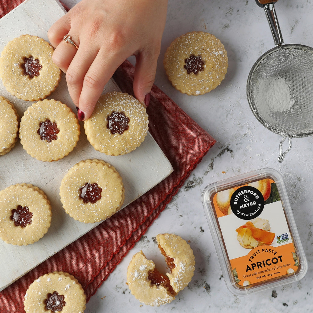 Apricot Linzer Cookies Recipe